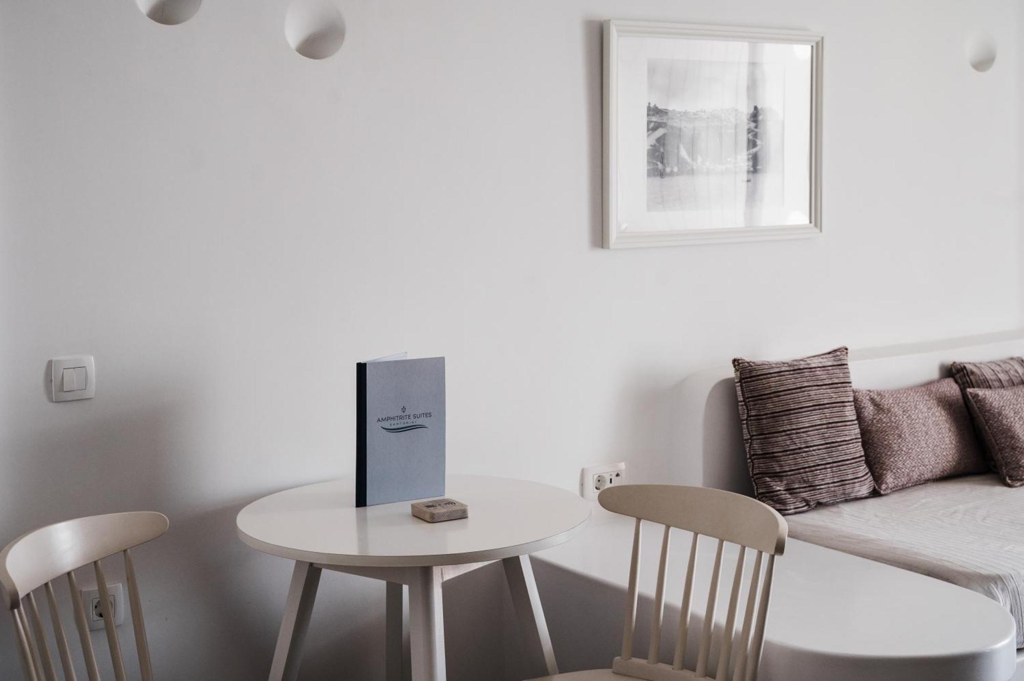 Amphitrite Suites Santorini Vothon Ngoại thất bức ảnh